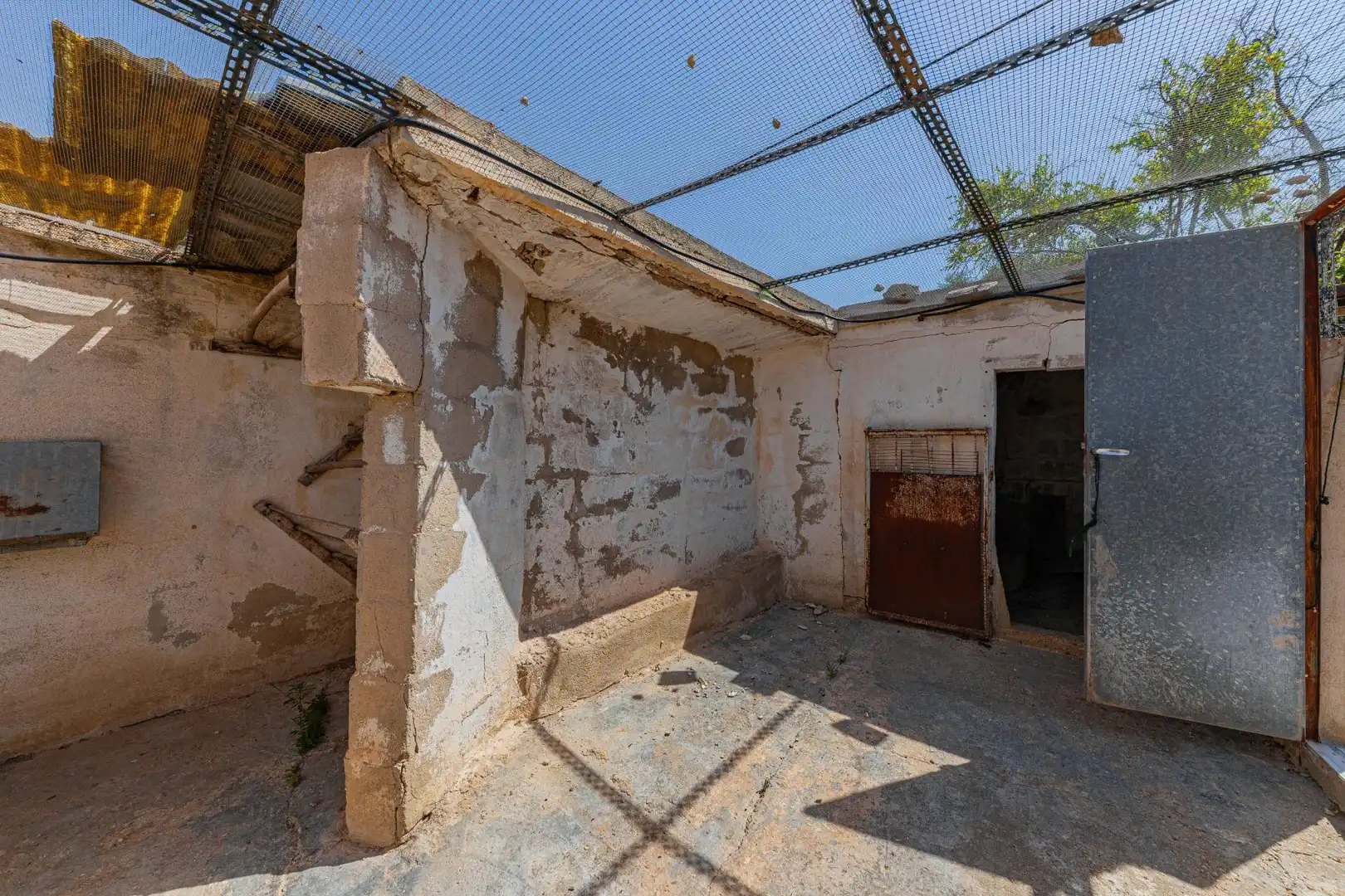 Vista exterior de Casa o xalet en venda en Marratxí amb Aire condicionat, Calefacció i Jardí privat