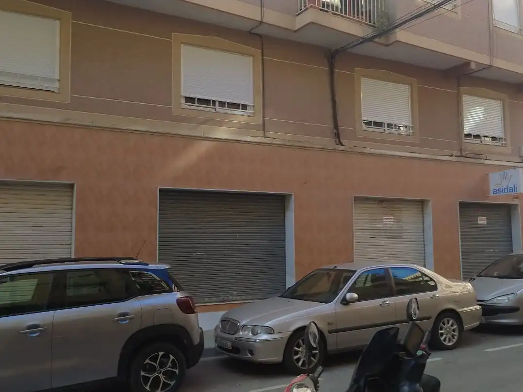 Vista exterior de Local de alquiler en Elche / Elx con Amueblado