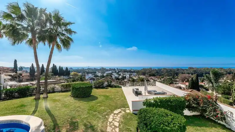 Jardí de Casa o xalet de lloguer en Marbella amb Aire condicionat, Calefacció i Jardí privat