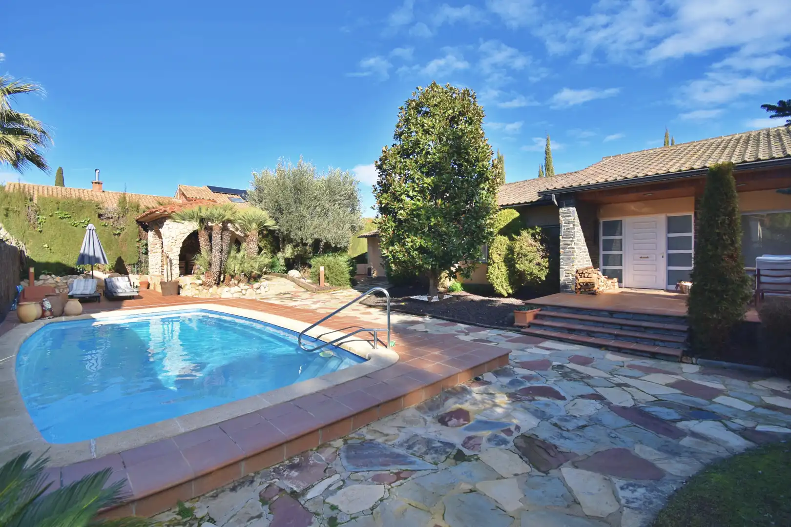 Detached house with pool for sale in Cardedeu, imagen 2