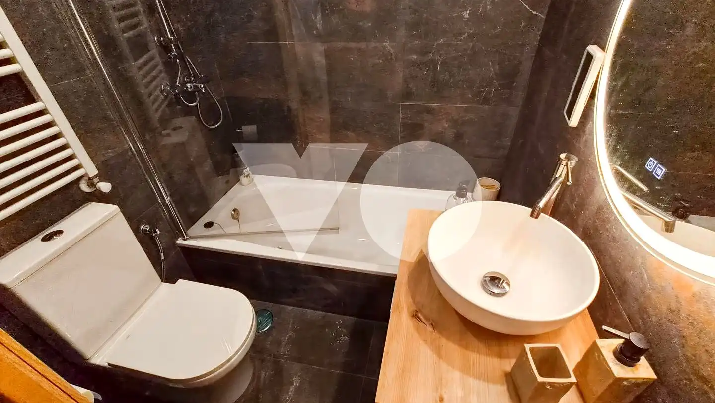 Baño de Piso de alquiler en Madrid con Aire acondicionado, Calefacción y Trastero