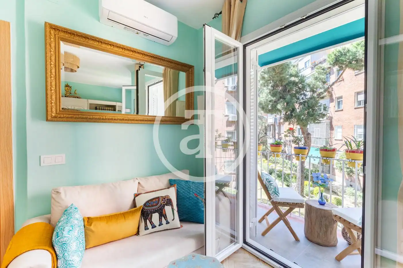 Balcony of Flat for rent in Madrid  with Air Conditioner, Heating and Furnished