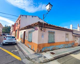 Vista exterior de Casa o xalet en venda en Palencia Capital amb Calefacció i Jardí privat