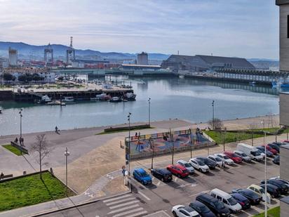 Aparcament de Pis en venda en Santander amb Balcó