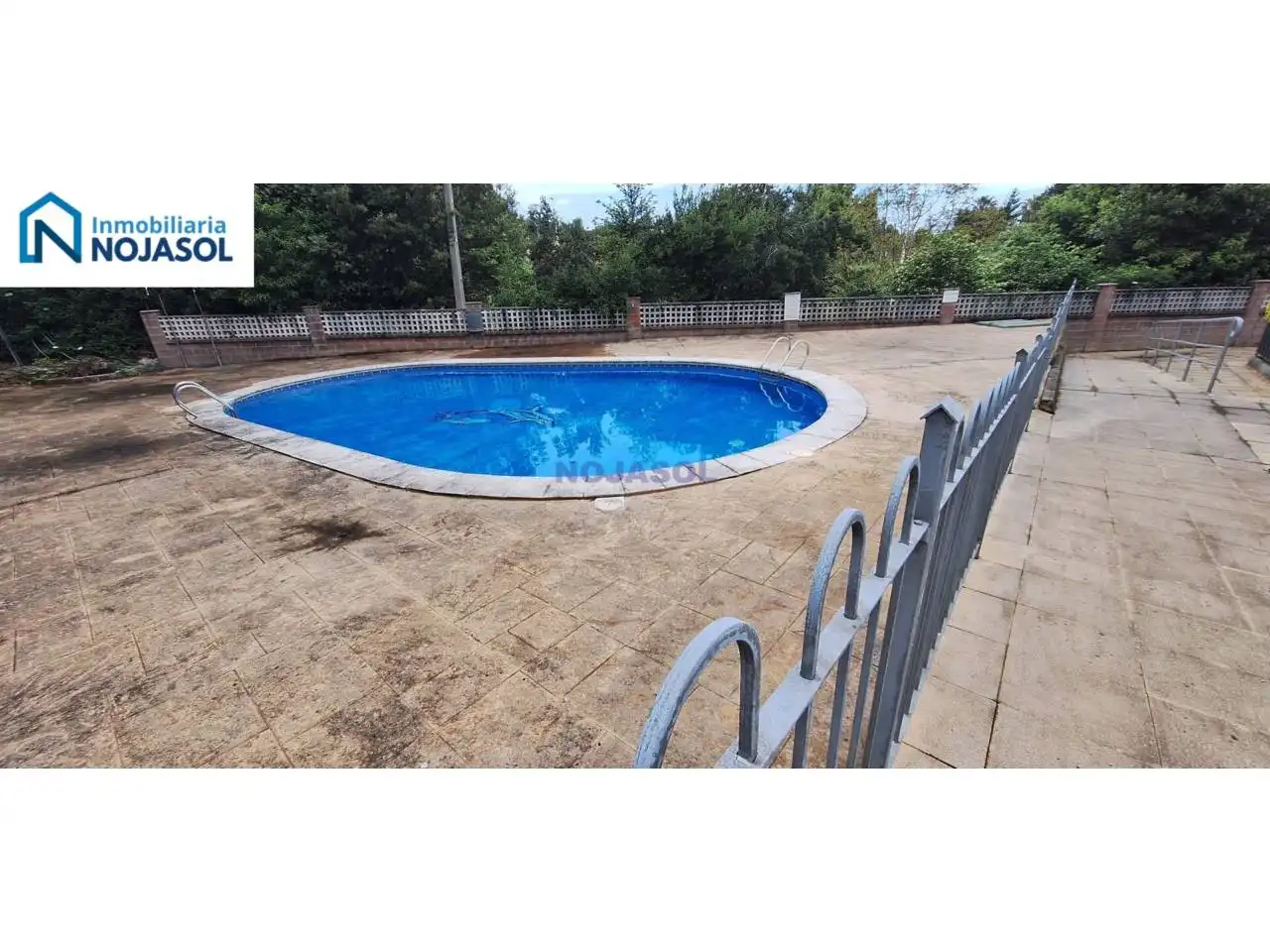 Schwimmbecken von Wohnungen zur Miete in Noja mit Heizung, Parkett und Terrasse