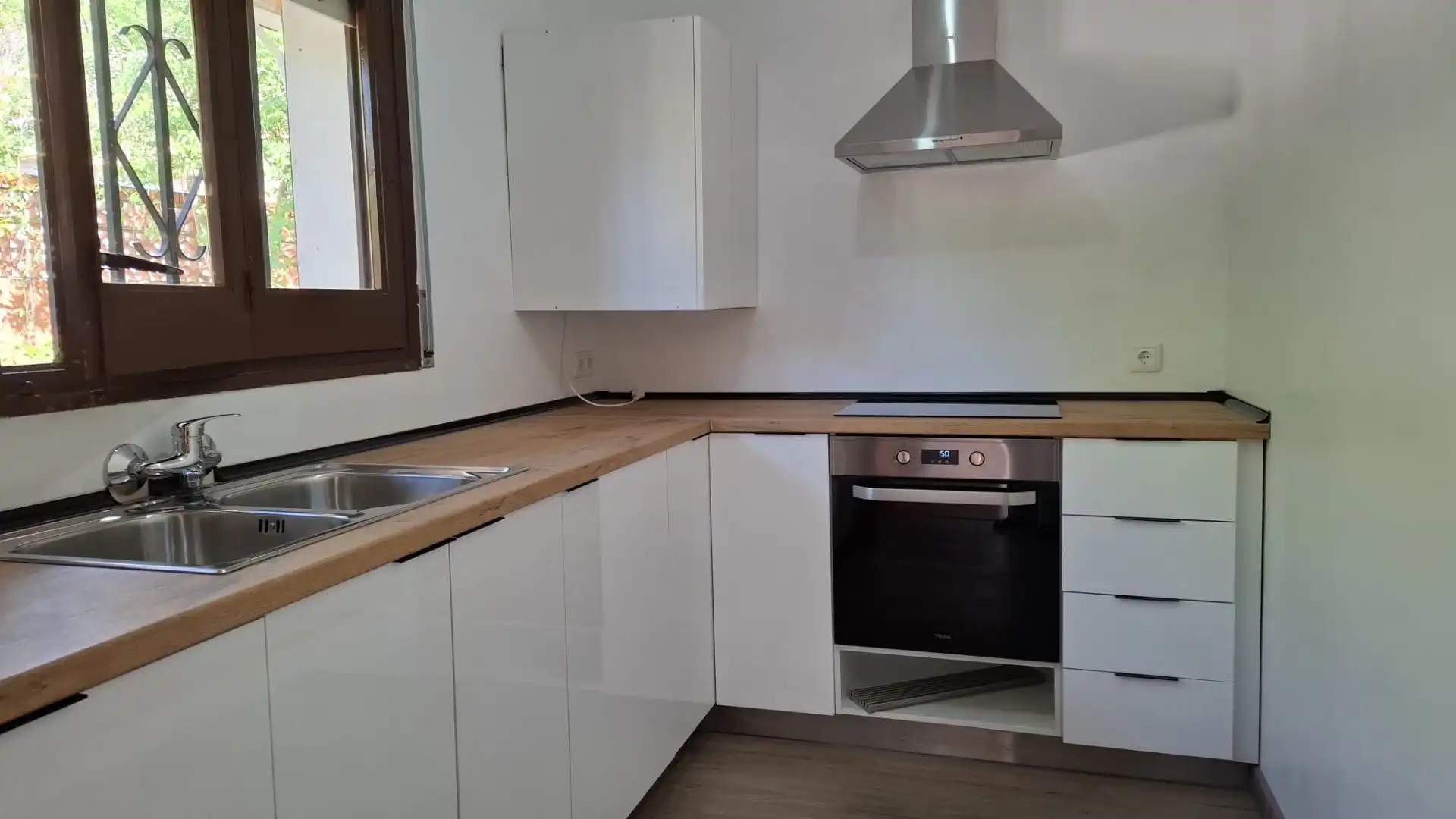Cocina de Casa o chalet en venta en Vallirana con Terraza