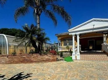 Casa amb piscina en venda a Las Chapas - El Rosario