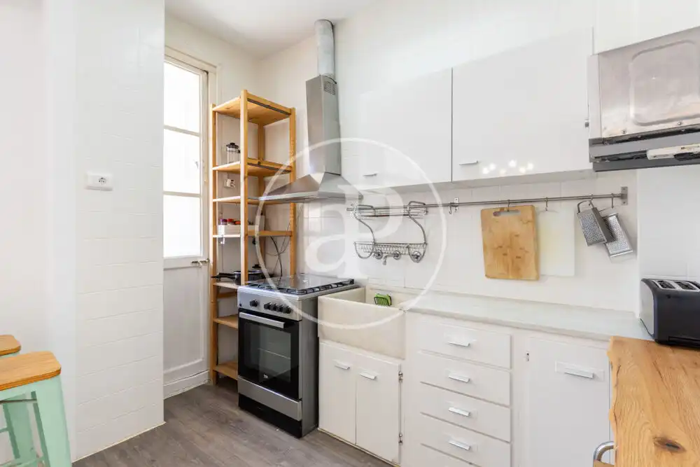 Kitchen of Flat for rent in Valencia  with Air Conditioner, Heating and Furnished