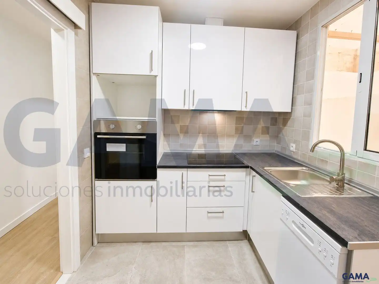 Kitchen of Flat for sale in Carcaixent  with Terrace