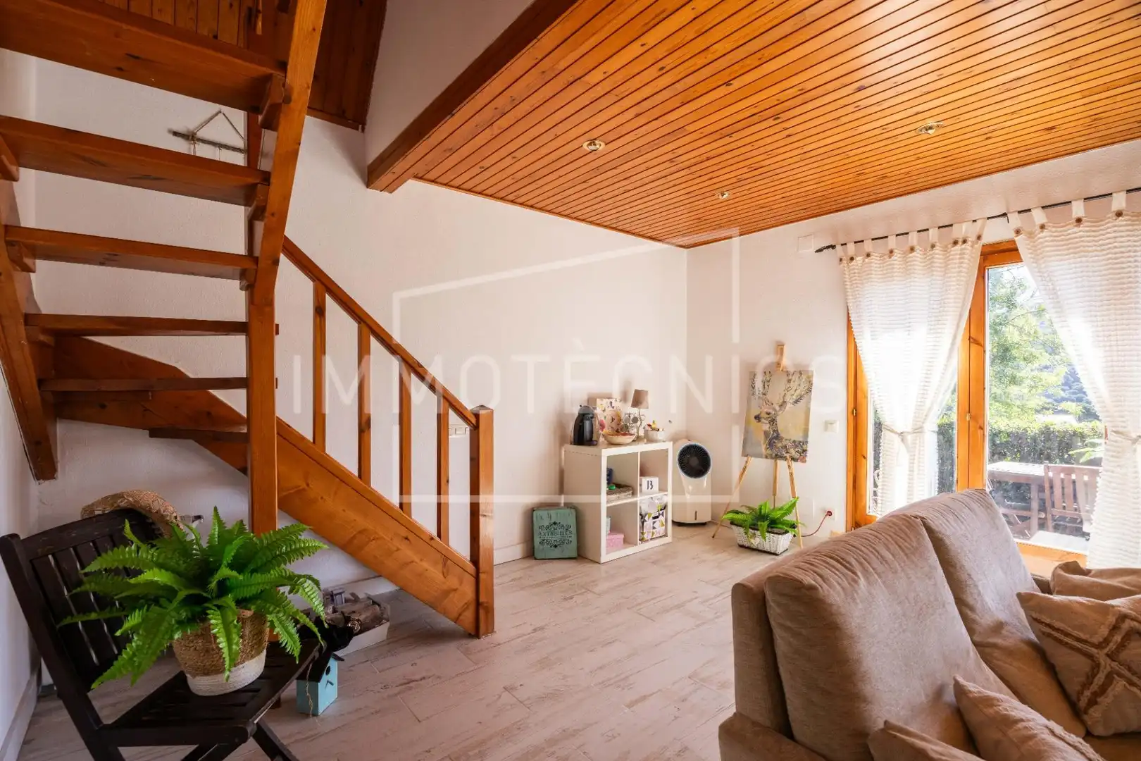 Living room of Houses for sale in Sant Cebrià de Vallalta
