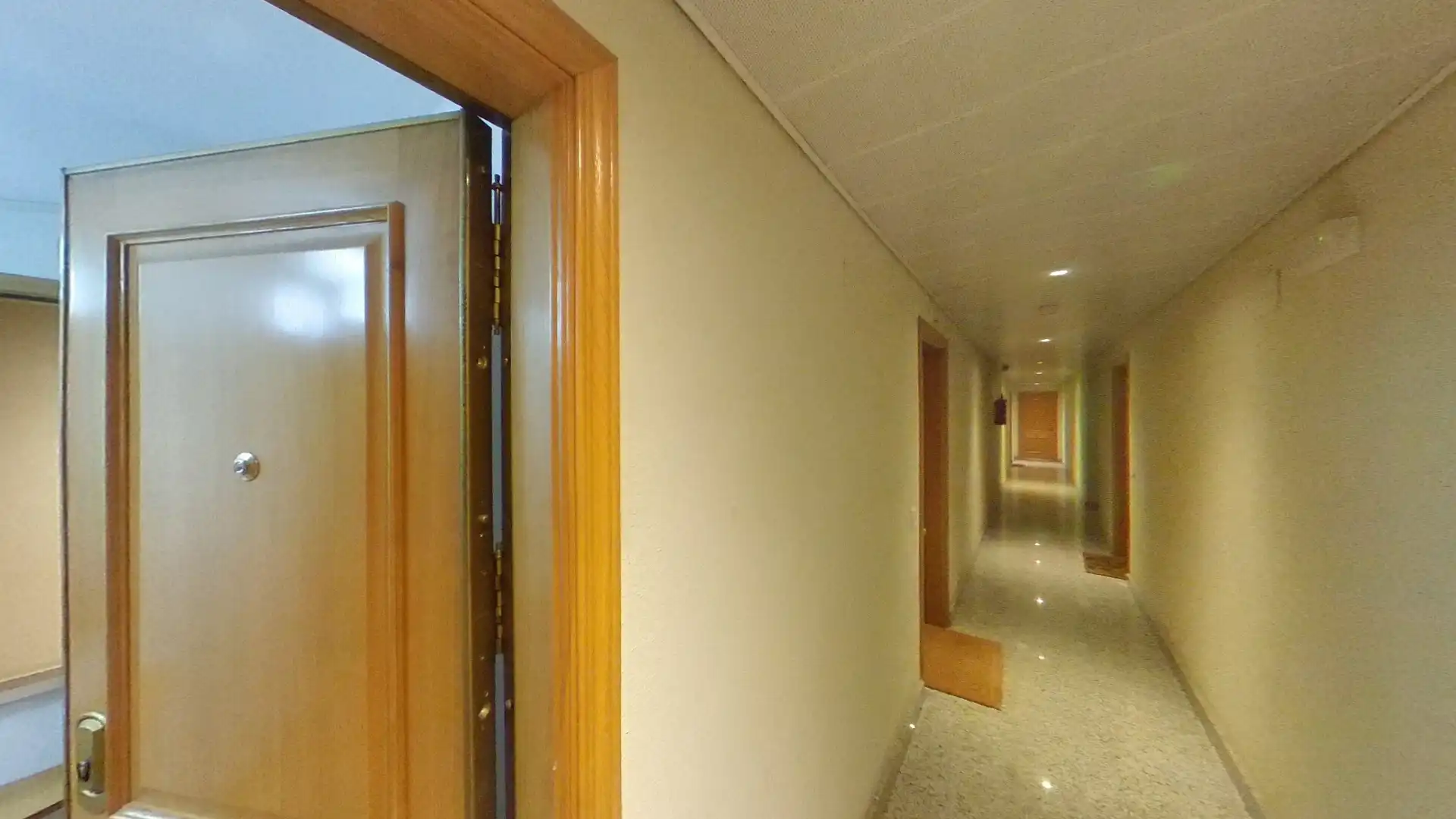 Flat for rent in Calle de Rafael Bergamín, San Juan Bautista