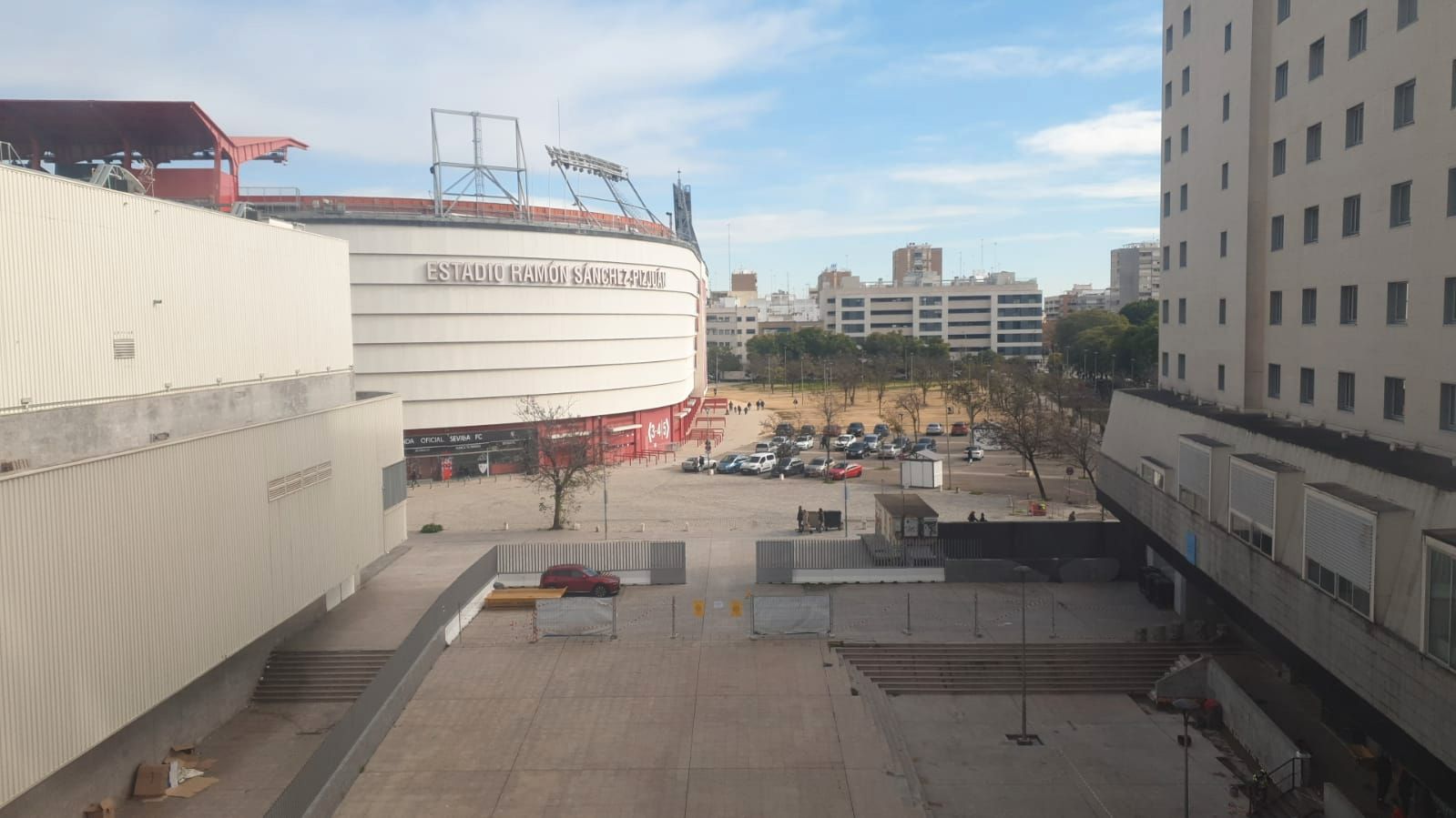 Vista exterior de Oficina en venda en  Sevilla Capital