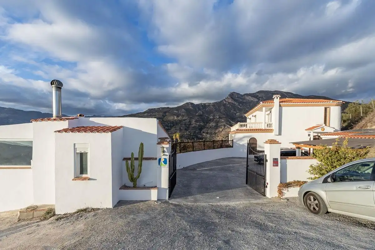 Vista exterior de Casa o chalet en venta en Jete con Aire acondicionado, Calefacción y Jardín privado