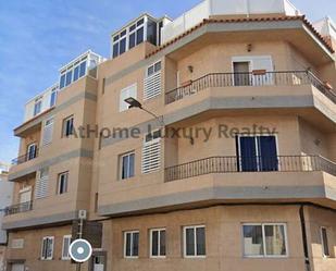 Exterior view of Apartment for sale in Santa Lucía de Tirajana  with Balcony