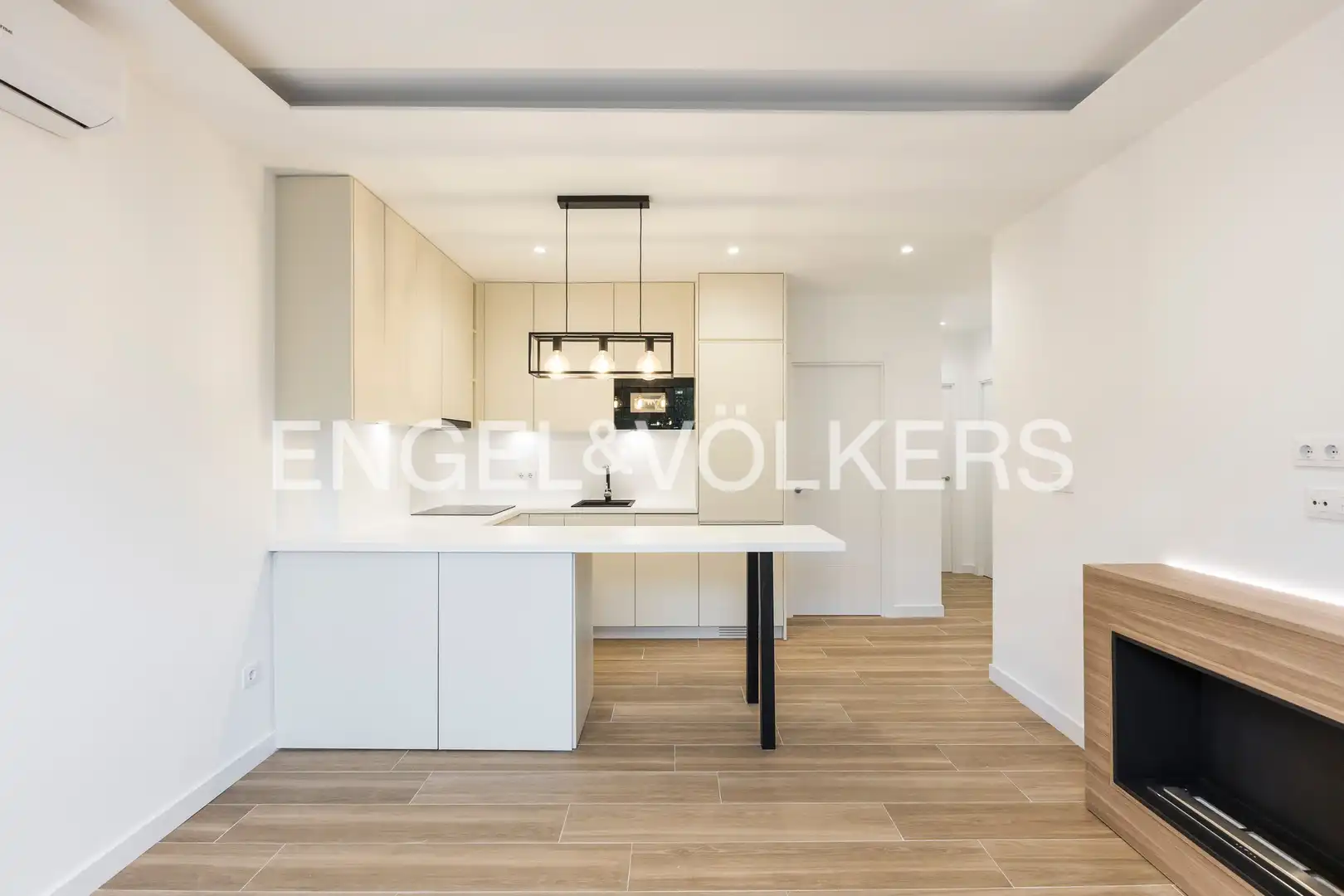 Kitchen of Apartments for sale in Madrid  with Air Conditioner and Heating