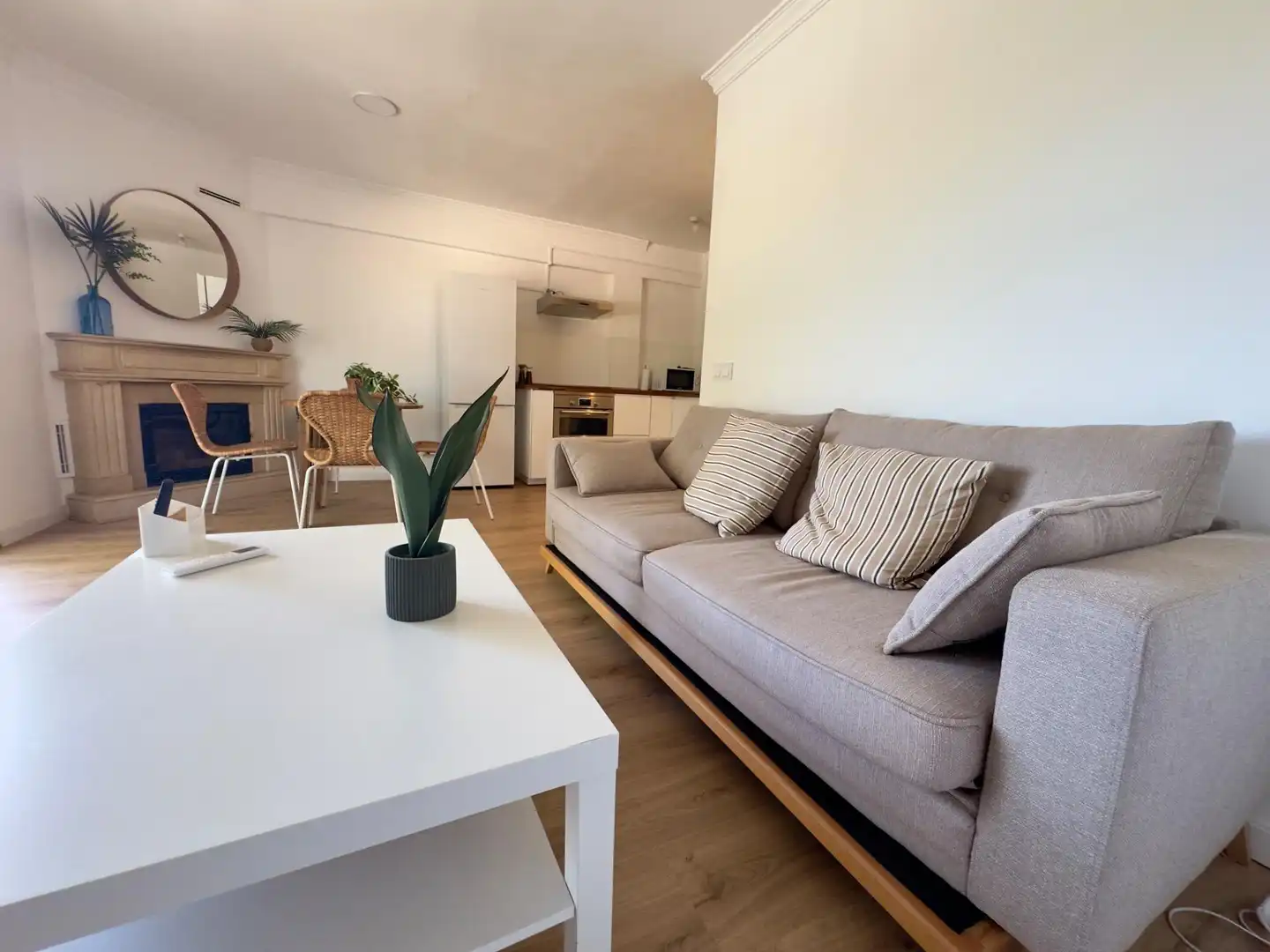 Sala de estar de Apartamento en venta en Calvià con Aire acondicionado, Terraza y Amueblado