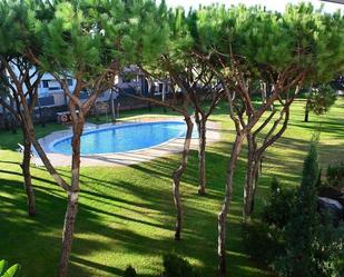 Swimming pool of Flat to rent in Gavà  with Parquet flooring, Terrace and Balcony