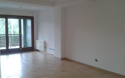 Flat to rent in Montseny  with Balcony