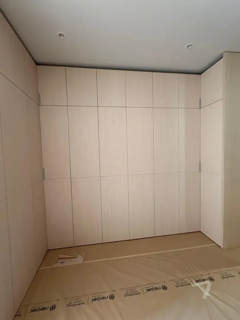 Bedroom of Office for sale in Barcelona  with Air Conditioner and Heating