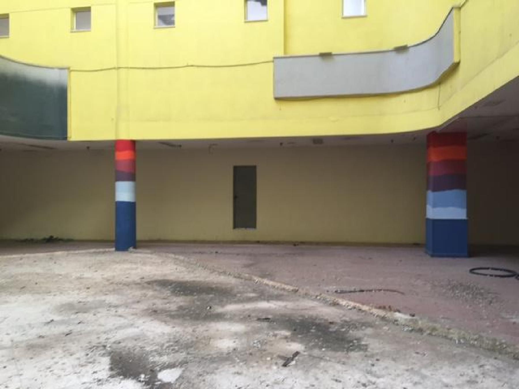 Vista exterior de Local en venta en Torremolinos