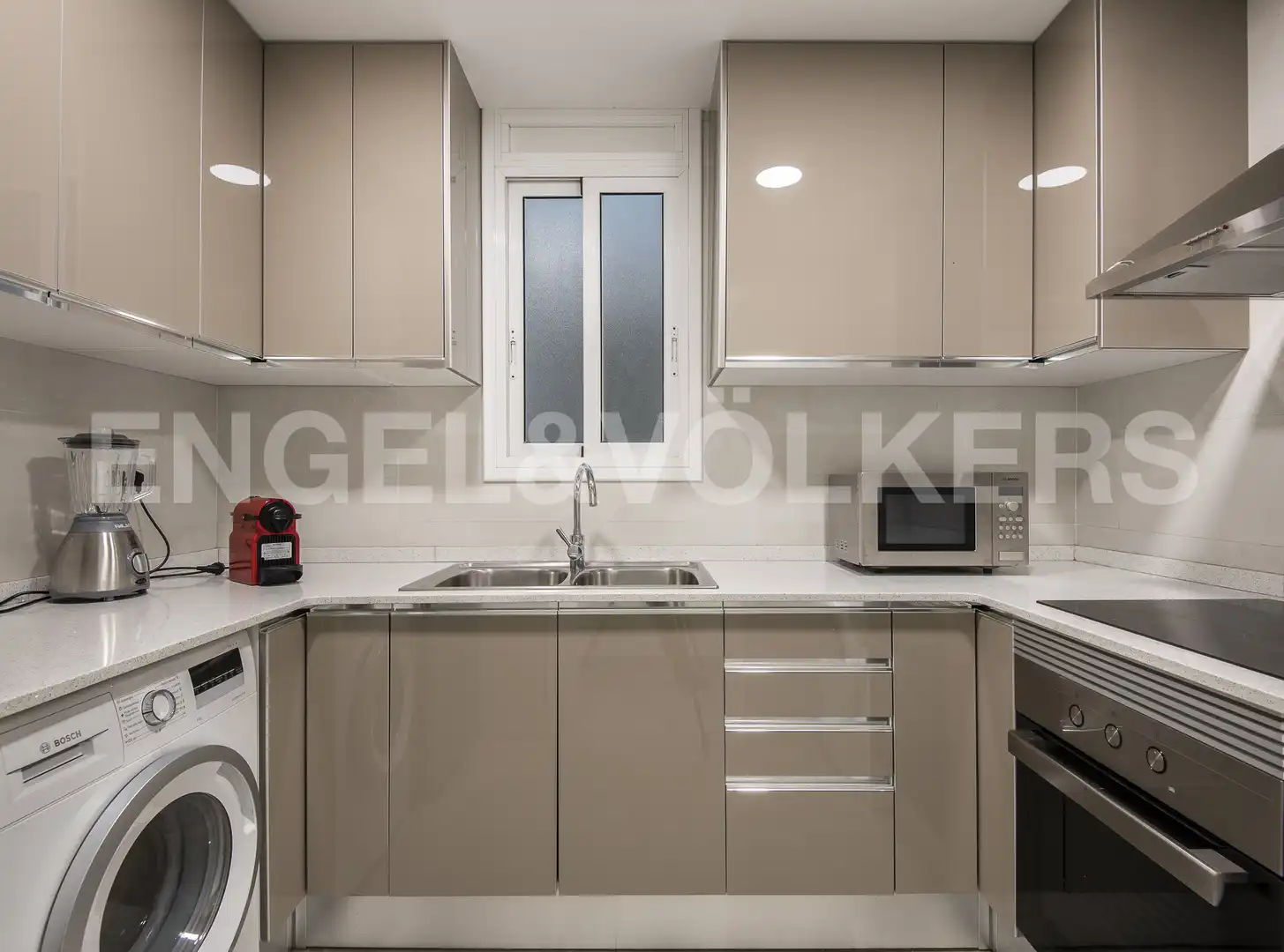 Küche von Wohnung zum Verkauf in Barcelona mit Klimaanlage, Heizung und Möbliert