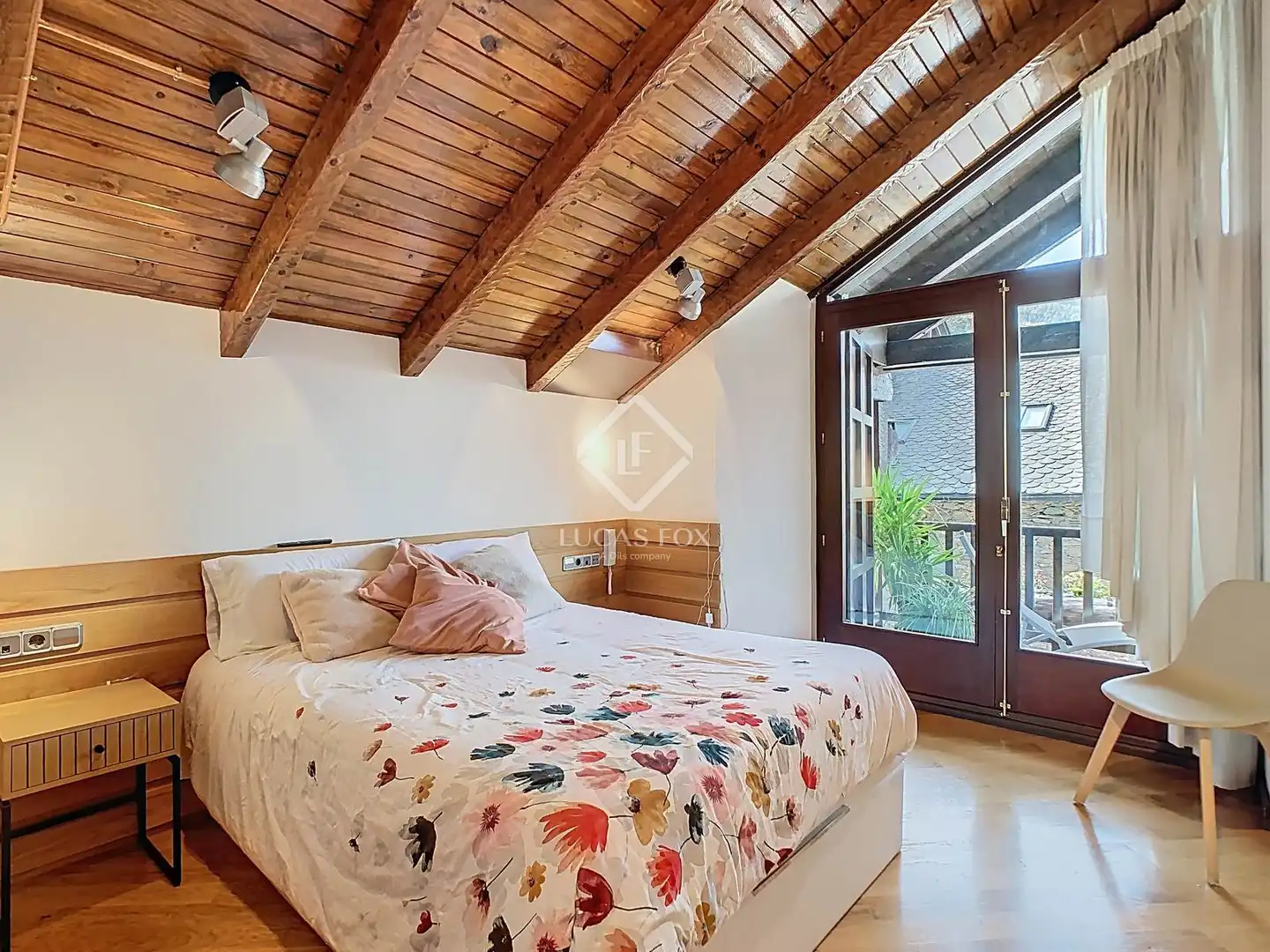 Habitación de Piso en venta en Ordino con Calefacción, Parquet y Terraza