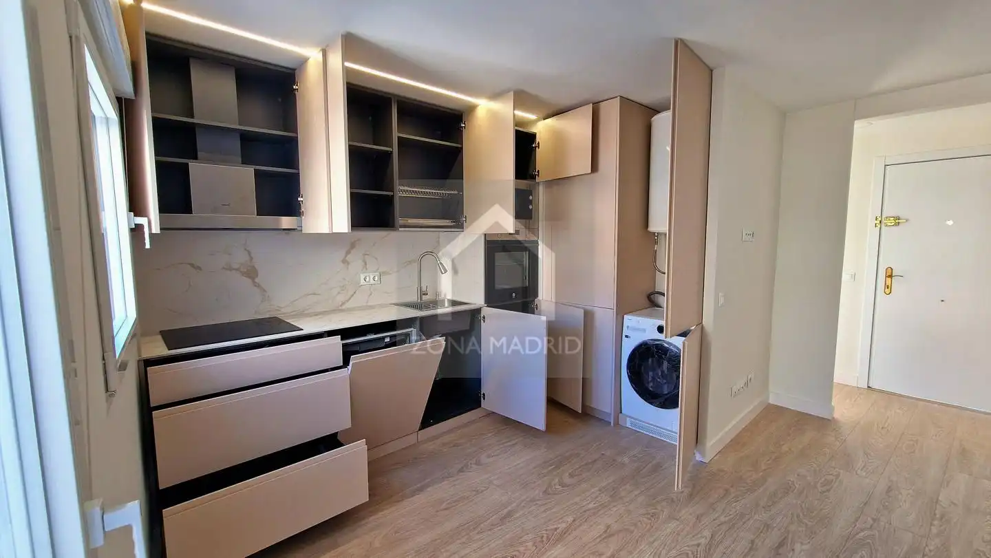 Appartement avec terrasse à vendre à Calle de Reyes Aizquíbel, imagen 2