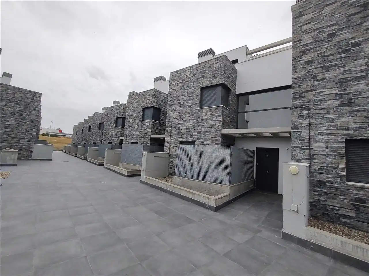 Vista exterior de Casa o chalet en venta en Arroyo de la Encomienda con Jardín privado y Piscina