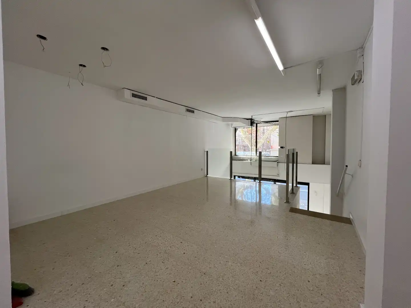 Commercial properties for rent in Carrer de Joan Güell, 111, Barri de les Corts