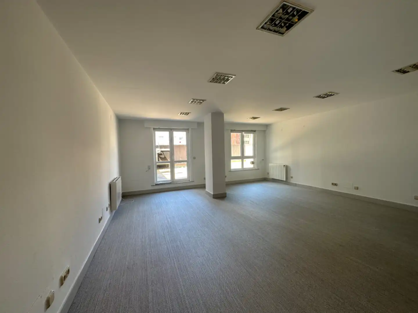 Oficina de alquiler en Santiago de Compostela 