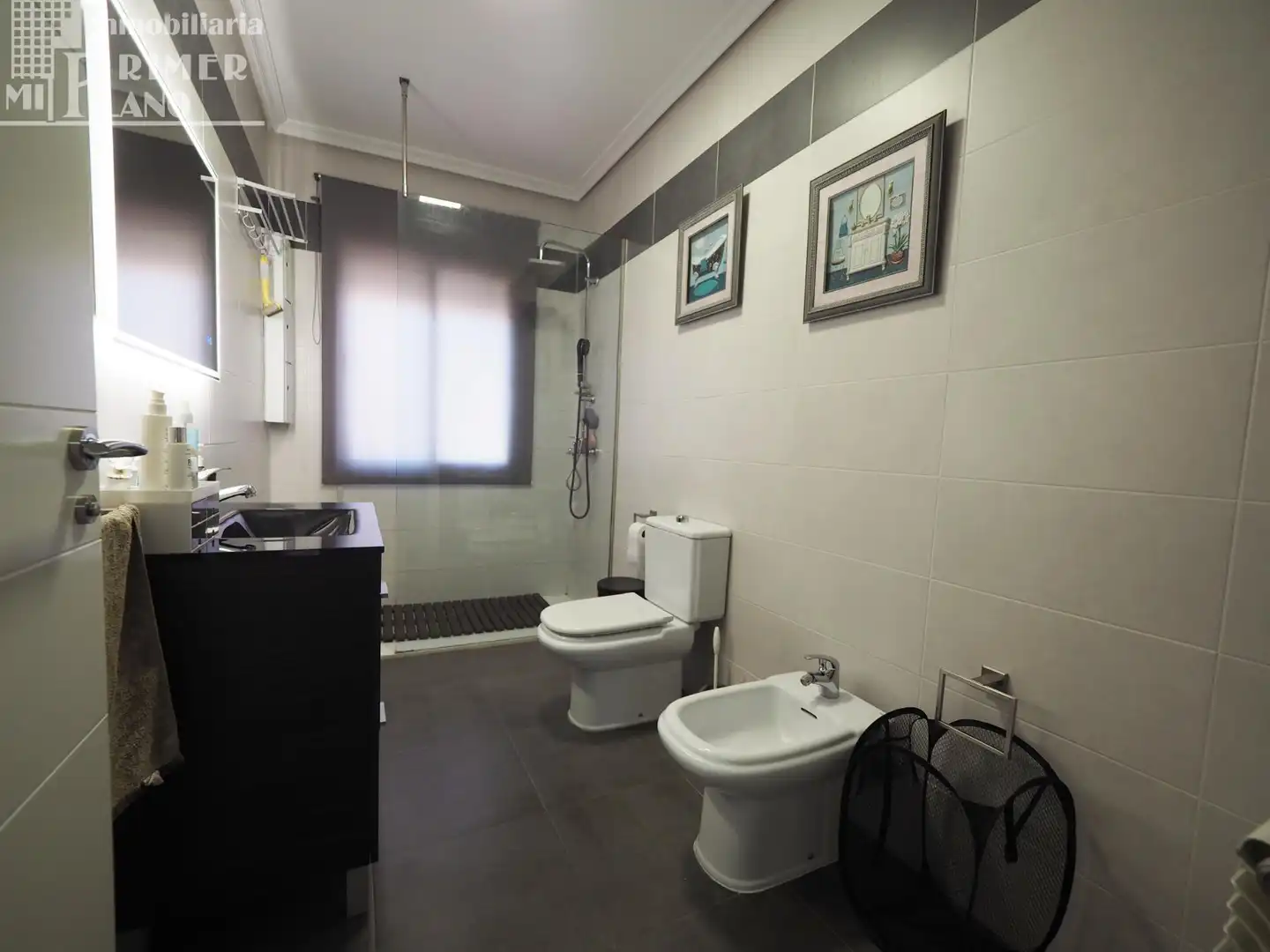 Baño de Casa adosada en venta en Tomelloso con Aire acondicionado, Calefacción y Amueblado