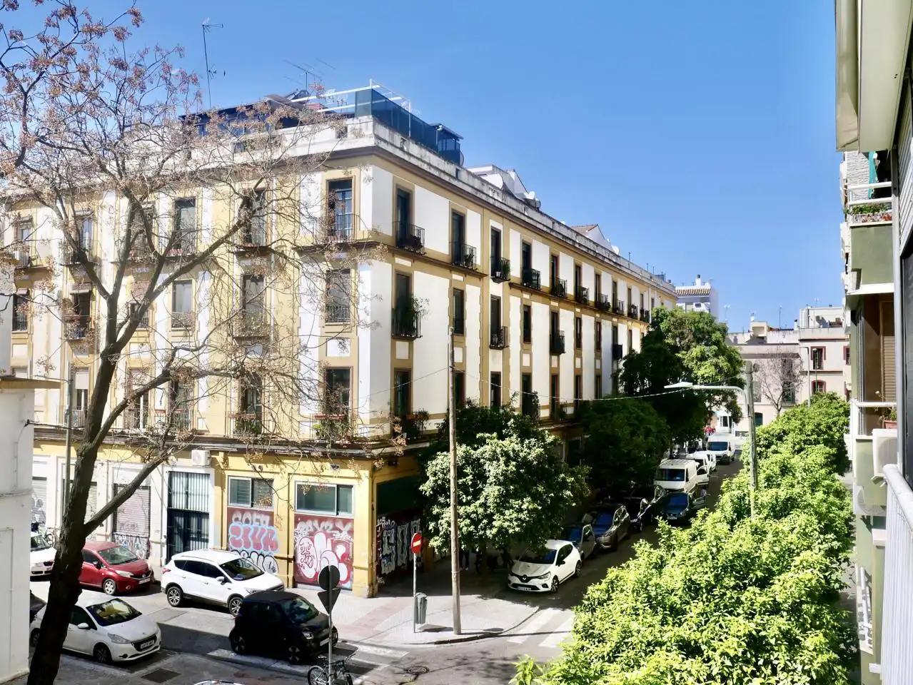 Vista exterior de Piso de alquiler en Sevilla con Aire acondicionado, Calefacción y Terraza