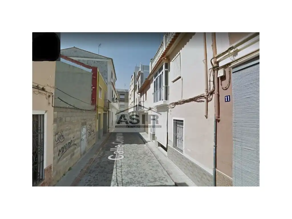 Wohnbaugrundstück zum Verkauf in Casc Urbà