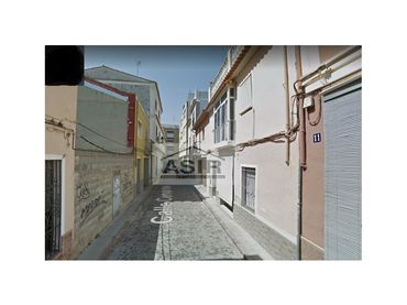 Terreno residencial en venta en Casc Urbà