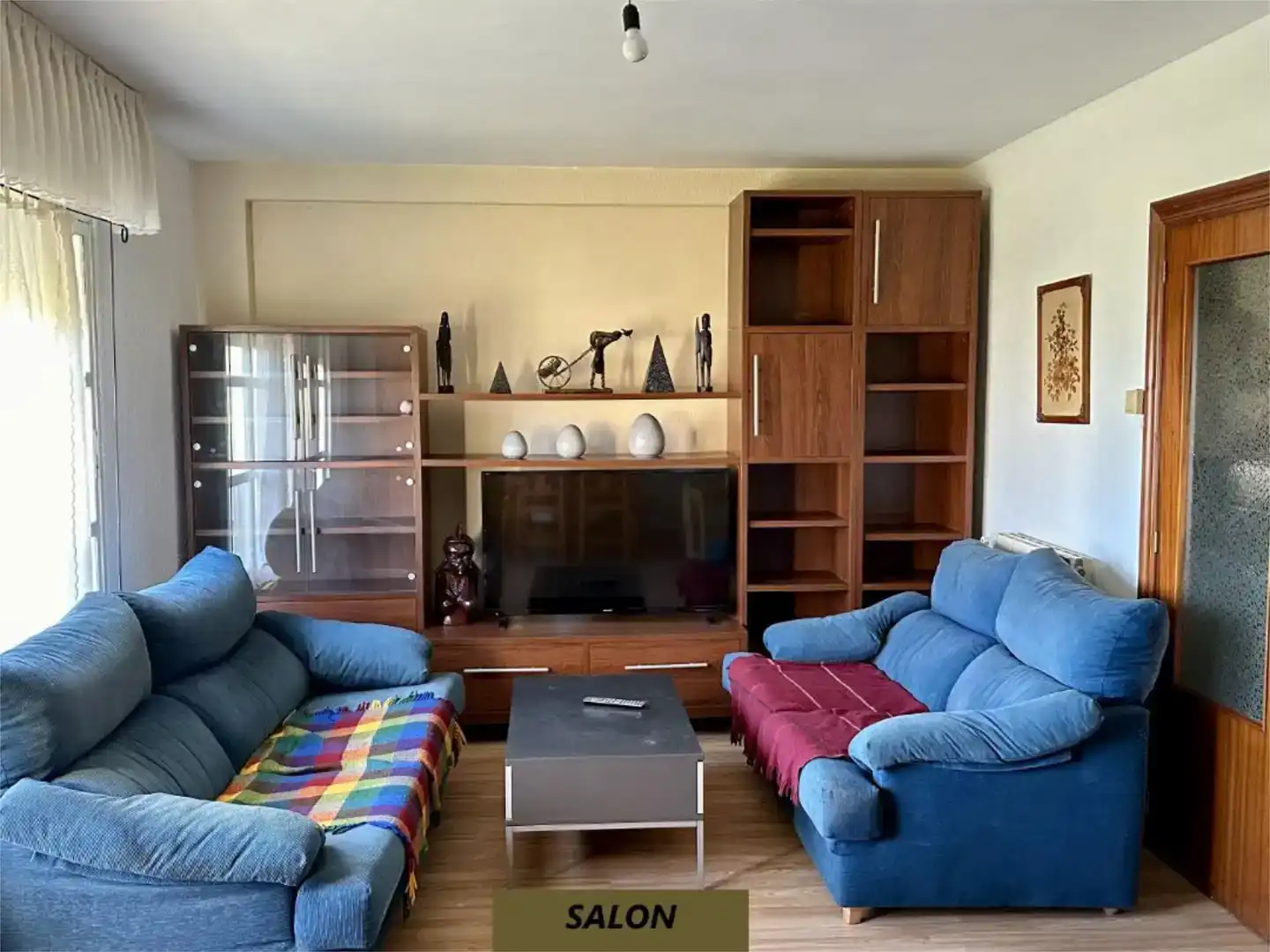 Sala d'estar de Casa adosada en venda en Alberite
