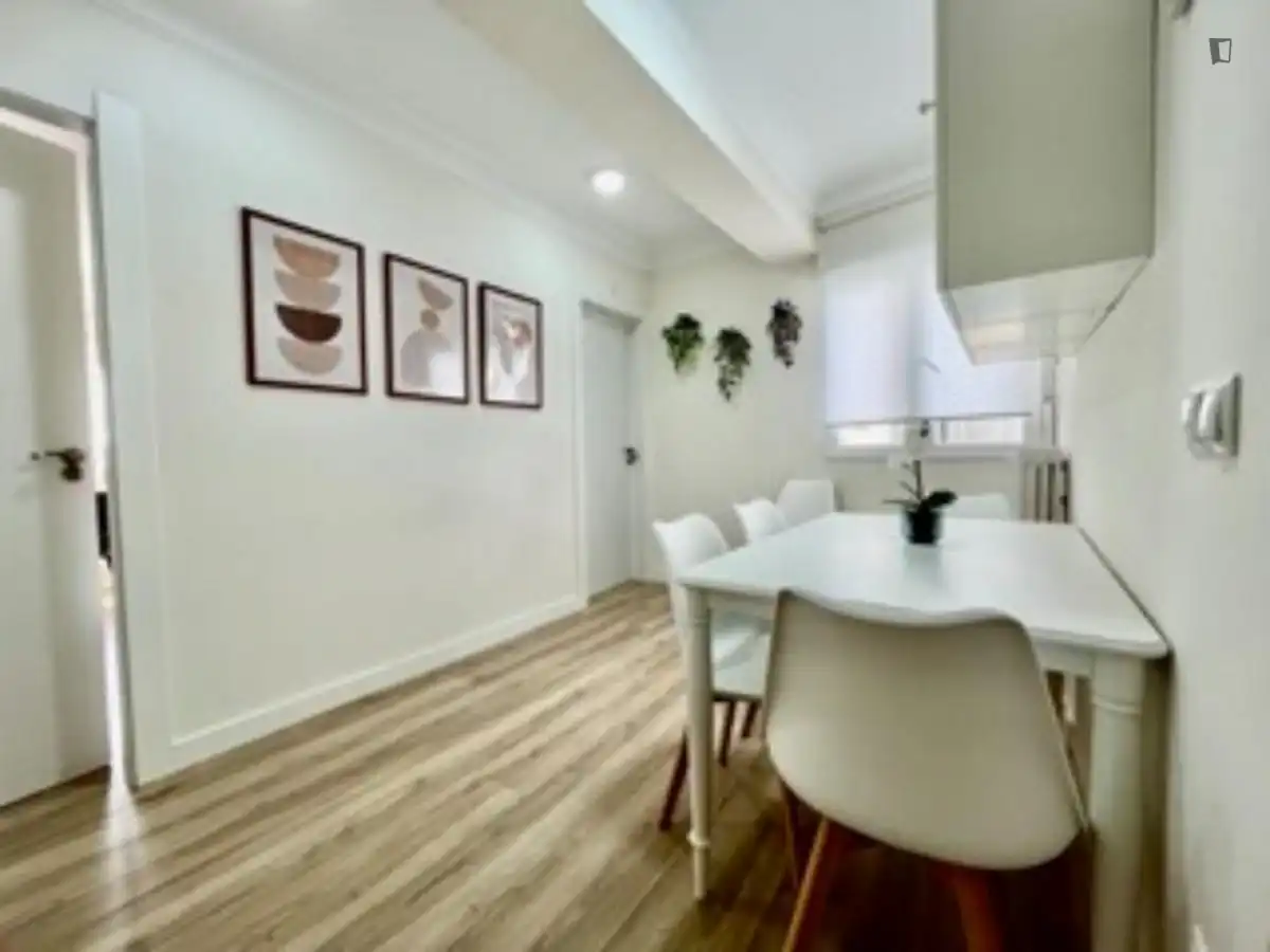 Habitación en Barrio del Ave