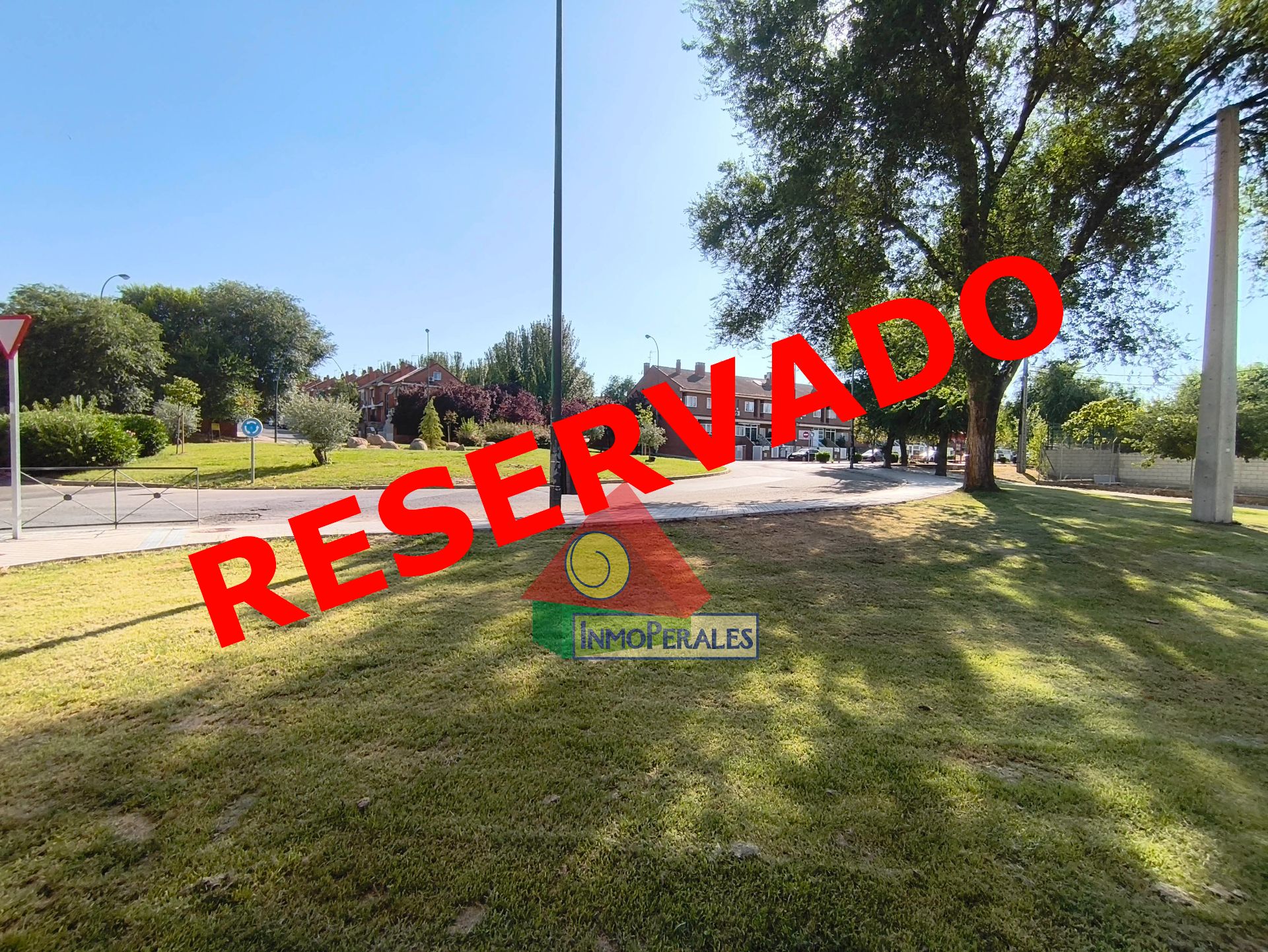 Parking de Casa o chalet en venta en Getafe con Calefacción y Jardín privado
