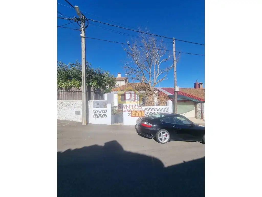 Vista exterior de Casa o chalet en venta en Las Veguillas  con Jardín privado