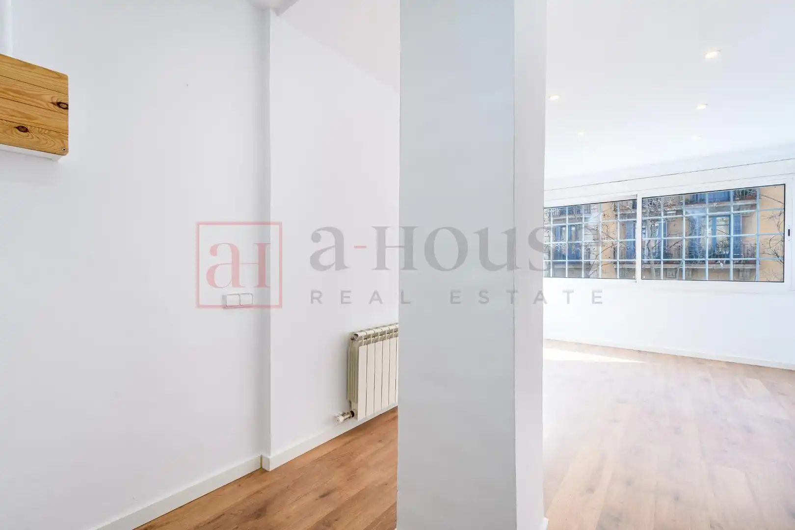 Bedroom of Flat for sale in Barcelona  with Air Conditioner, Heating and Private garden