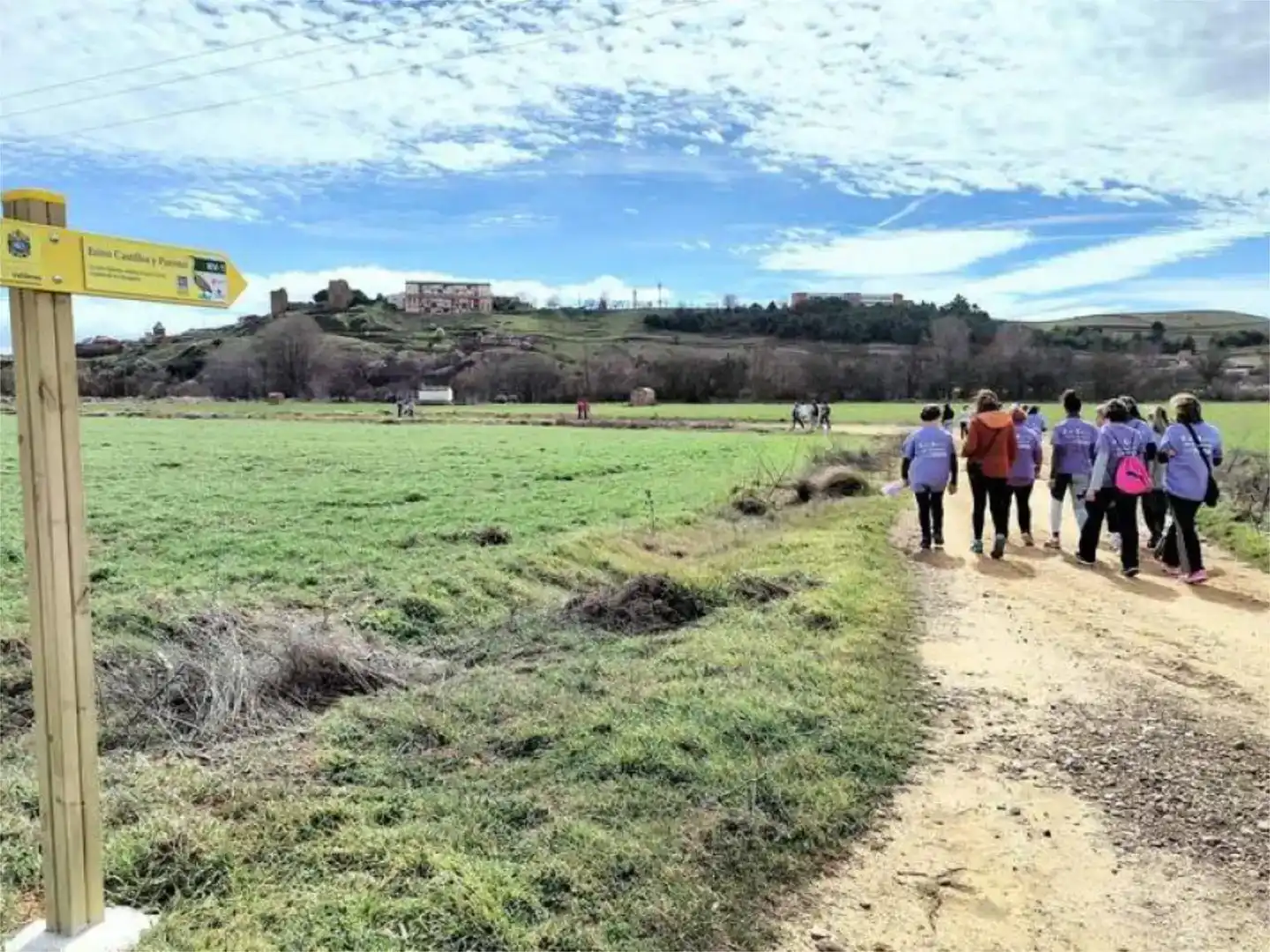 Finca rústica en venda en Valderas amb Parquet, Traster i Moblat