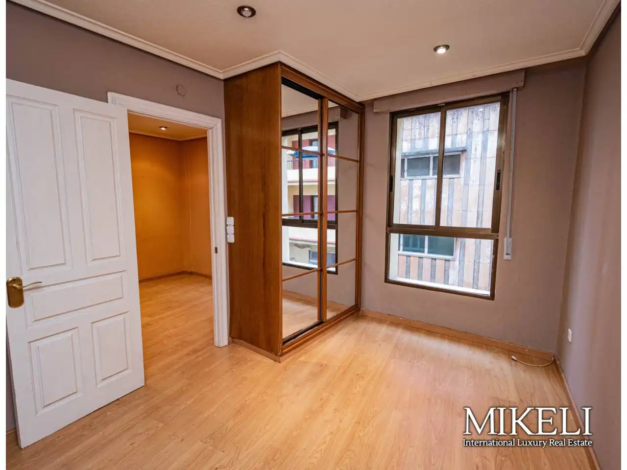 Habitación de Apartamento en venta en Santander con Calefacción, Amueblado y Alarma