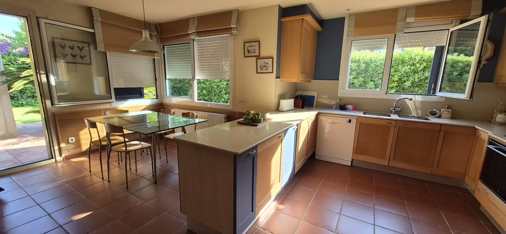 Cuina de Casa o xalet en venda en Palafrugell amb Calefacció, Jardí privat i Terrassa