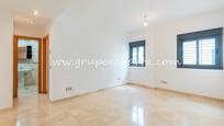 Flat for sale in  Sevilla Capital  with Air Conditioner