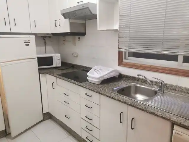 Cocina de Piso de alquiler en Santiago de Compostela  con Calefacción, Amueblado y Horno