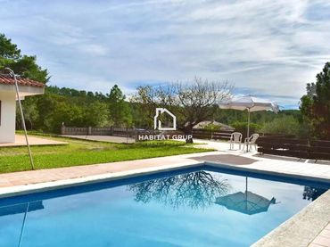 Maison avec piscine à vendre à Llambilles