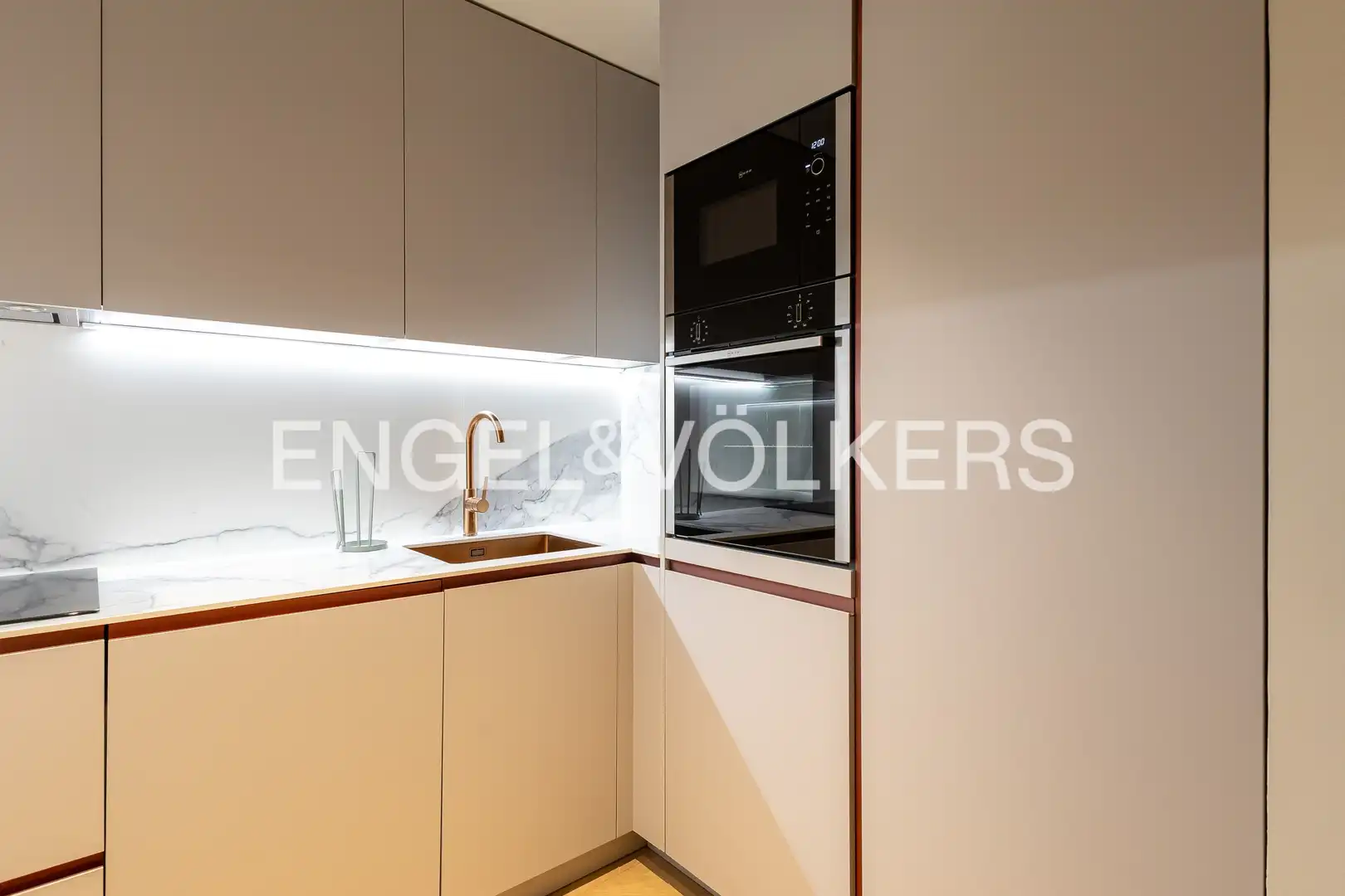 Kitchen of Flat for rent in Madrid  with Air Conditioner, Heating and Swimming Pool