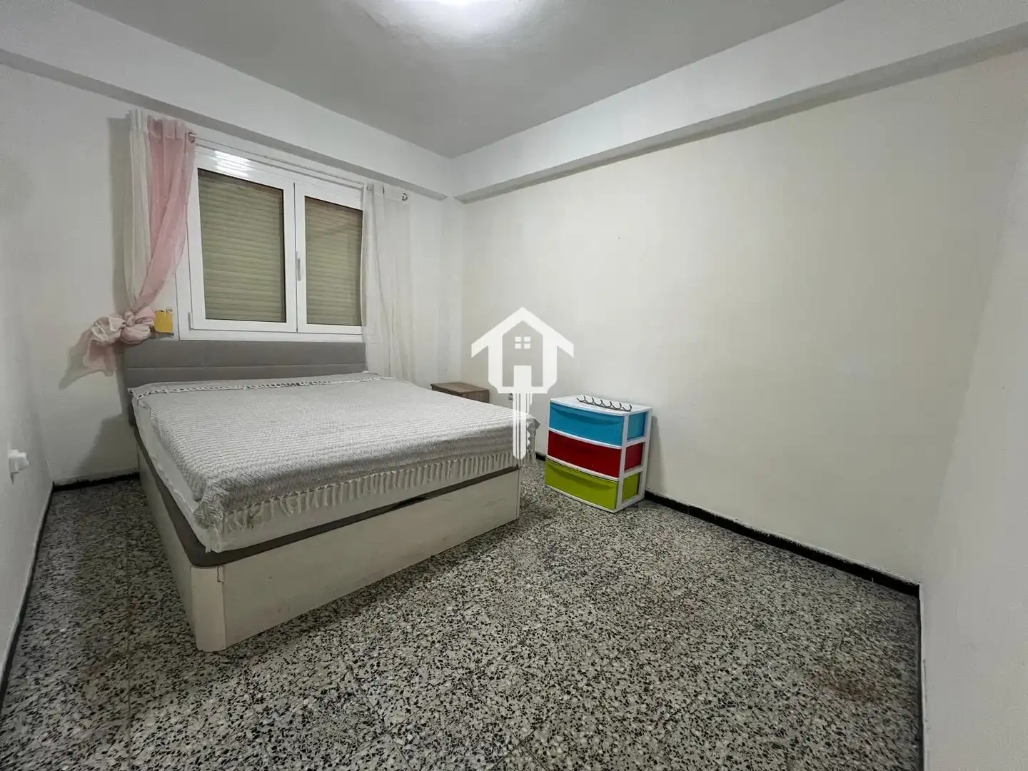 Habitación de Piso en venta en Alicante / Alacant con Amueblado y Balcón