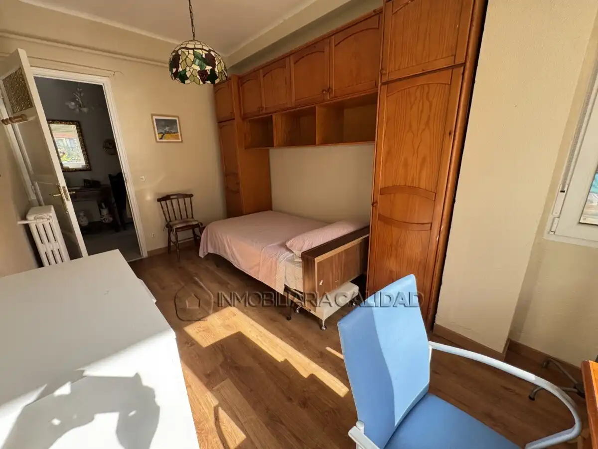 Habitación de Piso de alquiler en Burgos con Calefacción y Amueblado