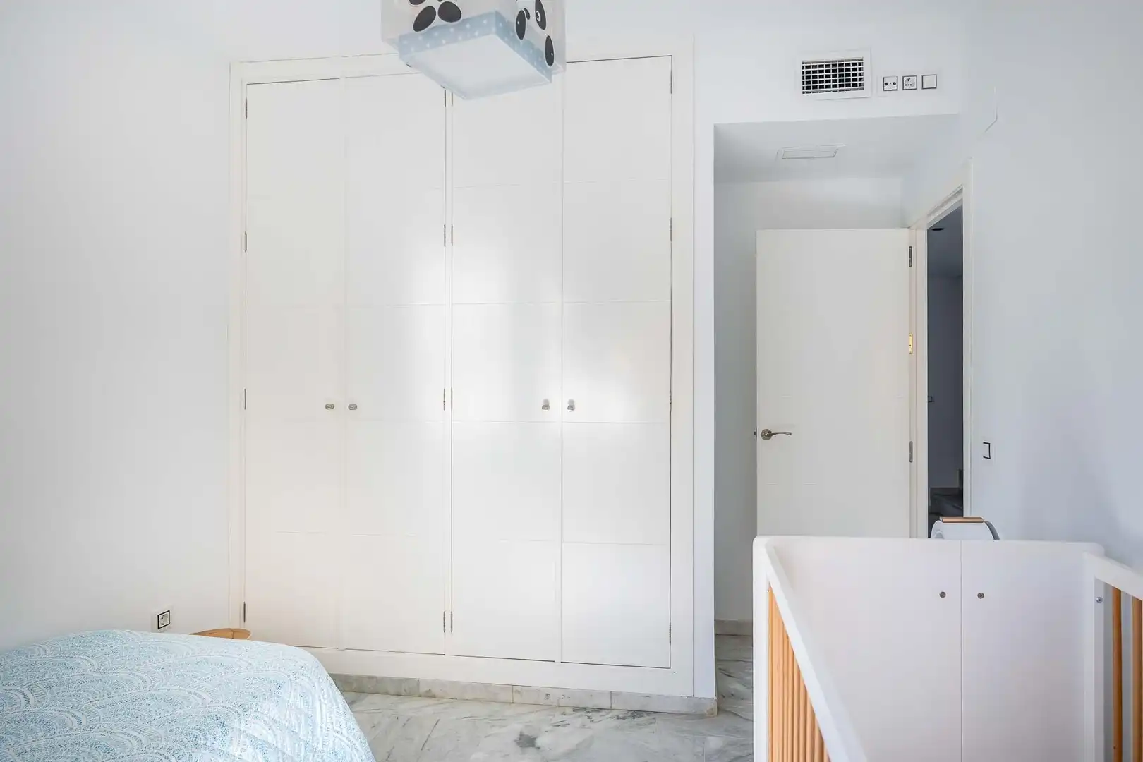 Maison jumelée avec jardin à vendre à 50 Avenida Mariana de Pineda #50, imagen 28