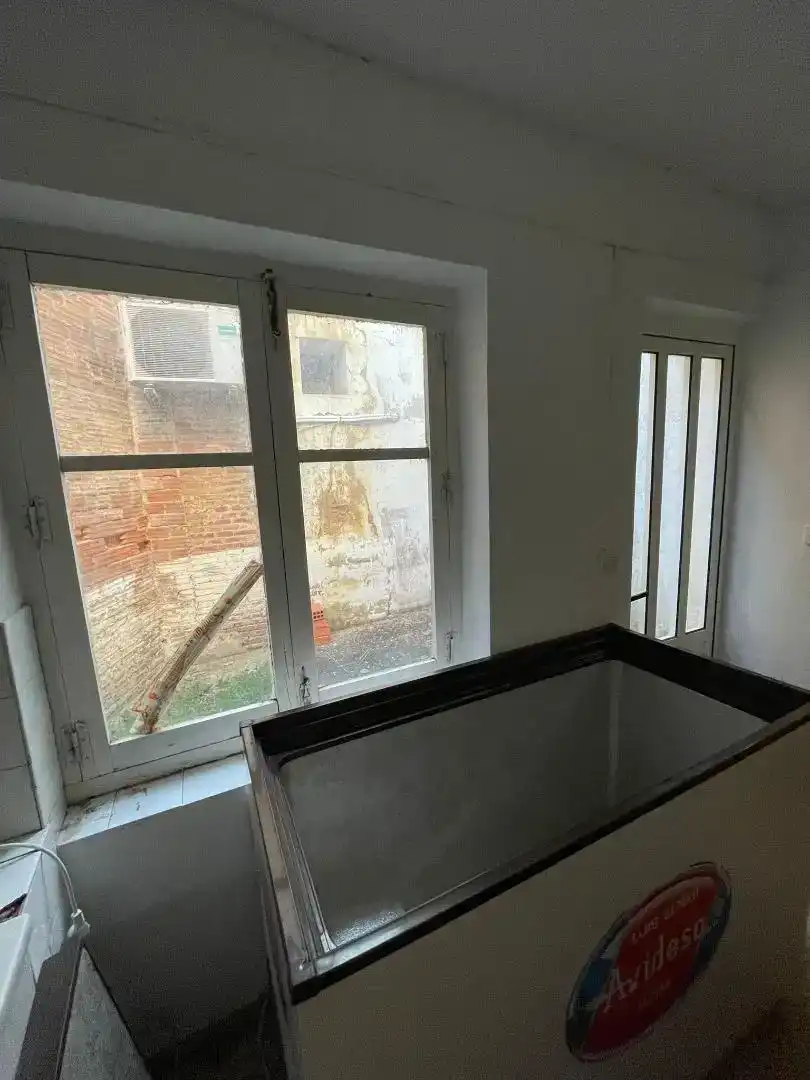 Terrassa de Local en venda en Villada amb Aire condicionat